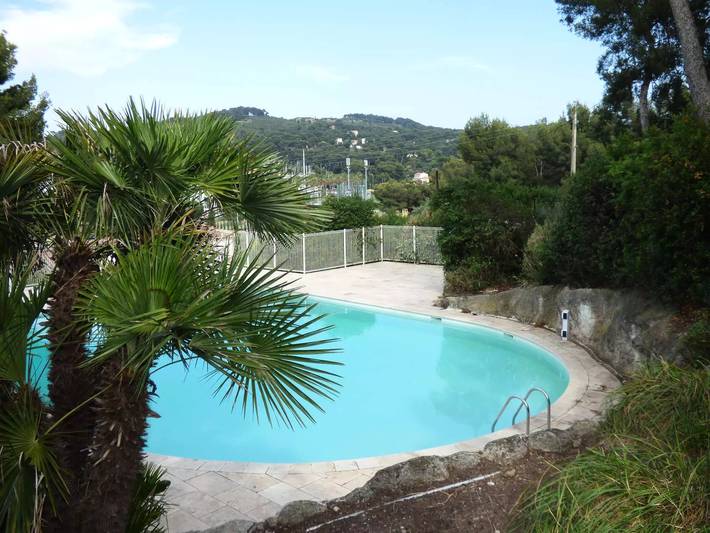 Studioleilighet for 4 personer, med Badebasseng i Var