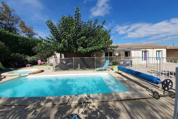 Maison de vacances pour 6 personnes, avec Jacuzzi ainsi que Terrasse et Jardin