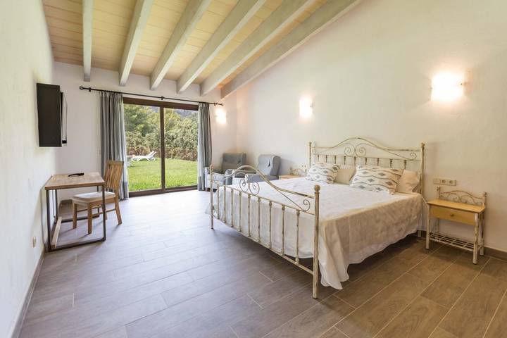 Villa für 12 Personen, mit Balkon und Garten - 1