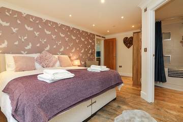 Holiday Home for 4 People in Westward Ho, Devon, Photo 3