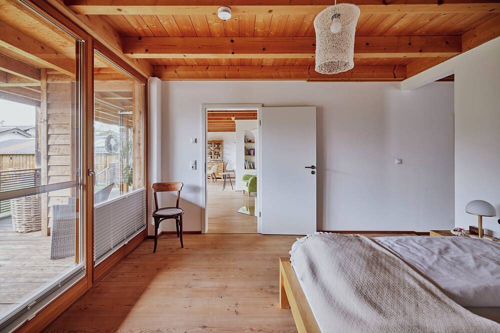 Ganze Wohnung, Ferienwohnung 120 qm mit zwei Schlafzimmer und Terrasse, nähe der Therme in Bad Aibling, Landkreis Rosenheim