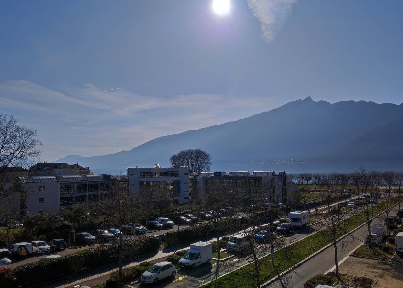 Appartement entier, T3 neuf avec garage au bord du Lac à Aix-les-Bains Résidence Soen in Aix-les-Bains, Région de Chambéry