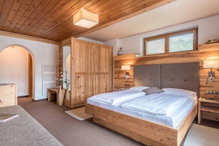 Hel lejlighed, Apartment "Haus Sonnegg - Sunset" with Mountain View, Wi-Fi, Terrace and Garden in Albions, Lajen