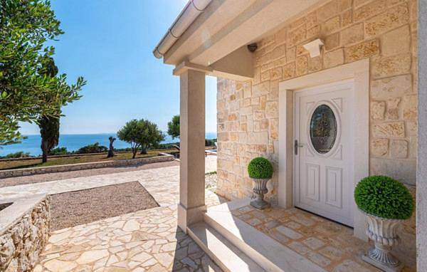 Villa pour 10 personnes, avec jardin ainsi que piscine et vue à Novalja - 3