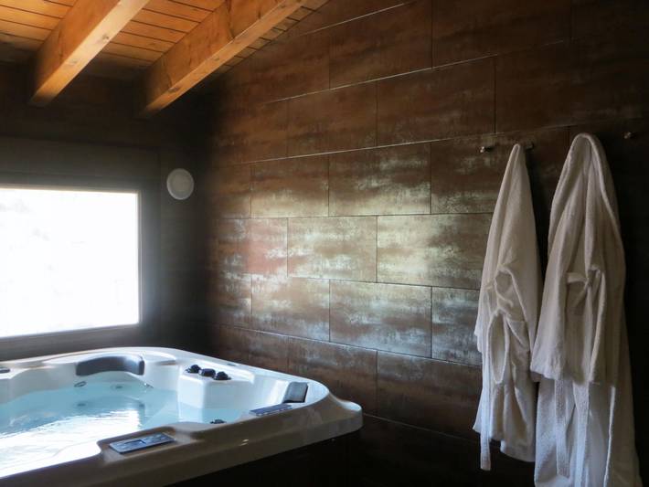 Casa rural para 4 personas, con terraza y piscina, Se admiten mascotas en Laroya - 3