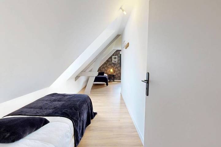 Gîte pour 25 personnes, avec jardin et balcon dans La Haye-Pesnel - 3