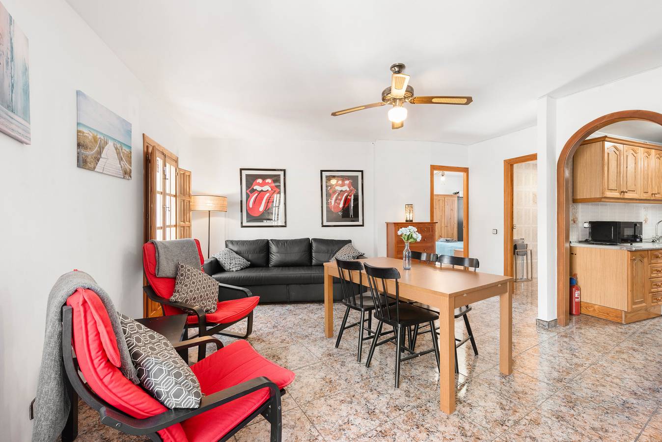 Ganze Wohnung, Apartment 'Casa Sol y Sierra' mit Bergblick, Wlan und Klimaanlage in Alcaucín, Málaga Provinz