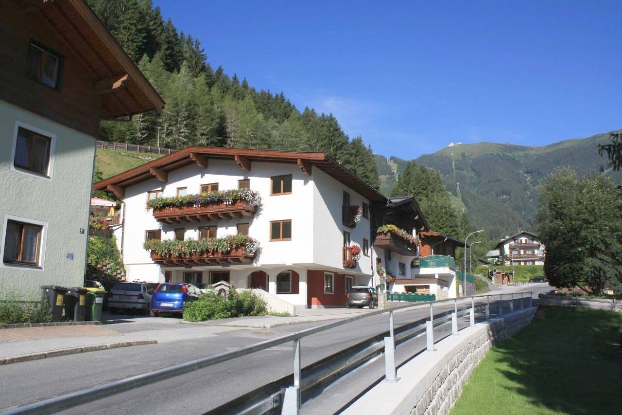 Zimmervermietung Babsy in Zell am See (Stadt), Zell am See