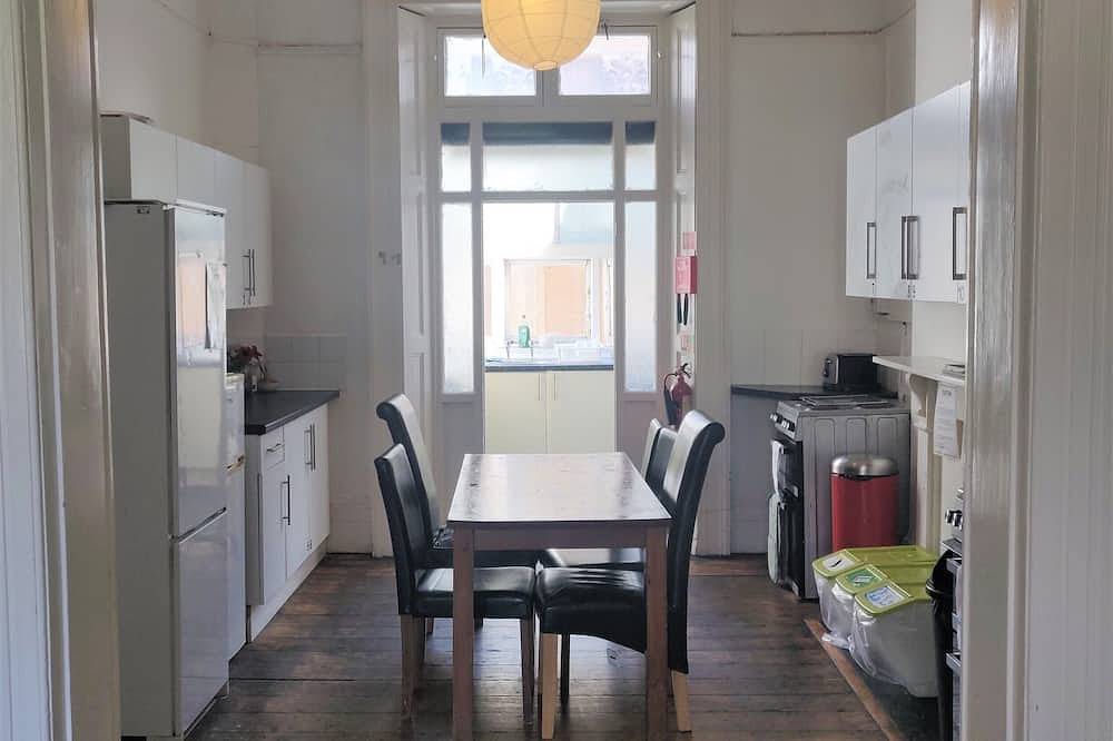 Groß-Doppelzimmer-Gemeinsames Badezimmer in Bristol, Südwestengland