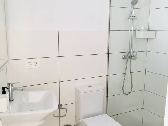 Apartamento vacacional entero, Apartamento privado con terraza y vistas al jardín. in Tahiche, Teguise