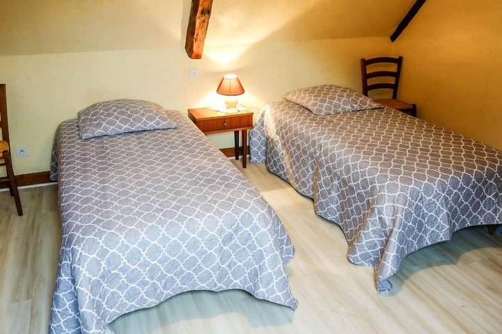 Location de vacances pour 5 personnes, avec jardin et piscine à Salviac - 2