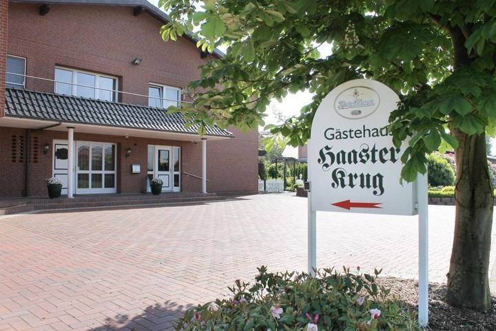 Hotel für 3 Personen, mit Balkon und Terrasse sowie Garten und Ausblick in Großenkneten