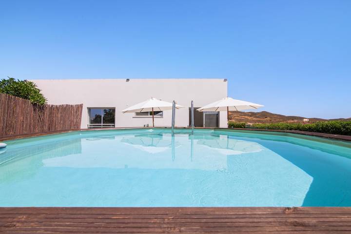 Villa for 8 people, with garden in Portugal