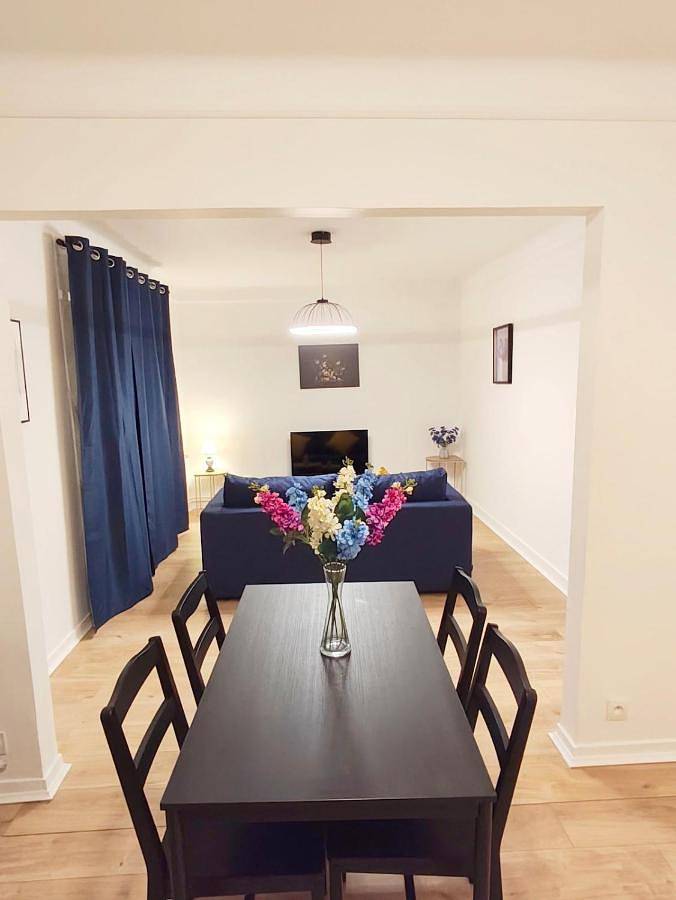 Appartement entier, Les suites frontalières T2 avec parking et balcon secteur Thionville Luxembourg in Yutz, Moselle