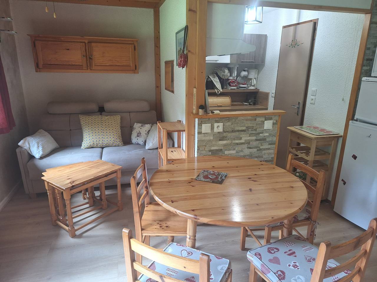 Ganze Wohnung, Appartement „Duplex Vue Montagne“ mit Bergblick, Balkon und Wlan in Abondance, Les Portes du Soleil
