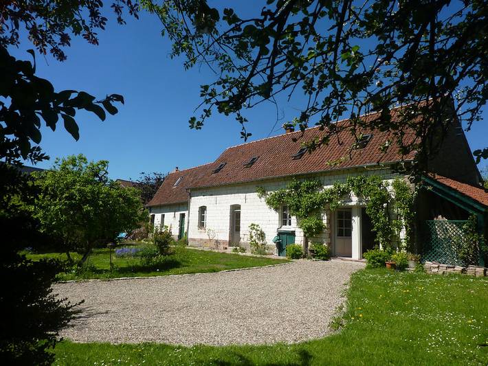 Gîte pour 12 personnes, avec terrasse et jardin à Beauval