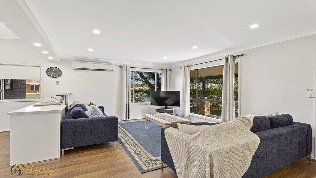 Blauer Fisch - 41 Boulder Bay Road in Fingal Bay, Hunter Valley