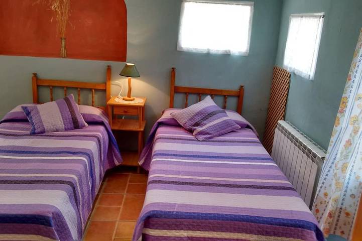 Appartement entier, Idéal animaux de compagnie: appartement dans maison avec jardin - premier étage. in Nájera, La Rioja Province
