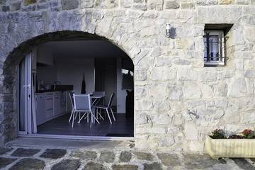 Gîte pour 3 Personnes dans Les Vans, Massif central, Photo 1