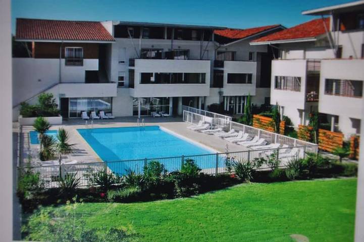 Appartement de vacances pour 8 personnes, avec jardin et piscine ainsi que sauna et balcon - 1