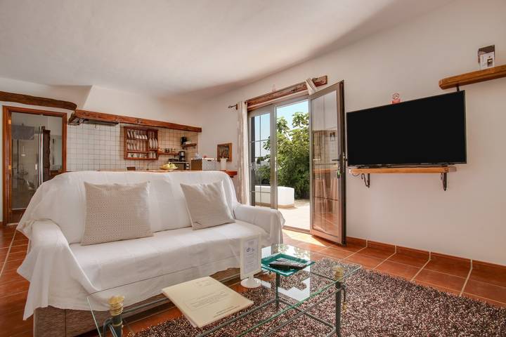 Ganze Wohnung, Gemütliche Ferienwohnung "3" mit Terrasse, Gemeinschaftspool und WLAN in La Asomada, Tías