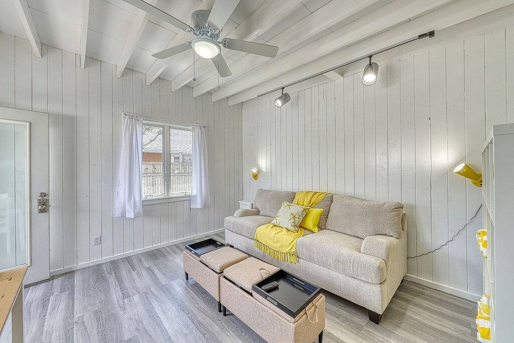 Vacation Apartment for 4 Guests in Fire Island, Long Island