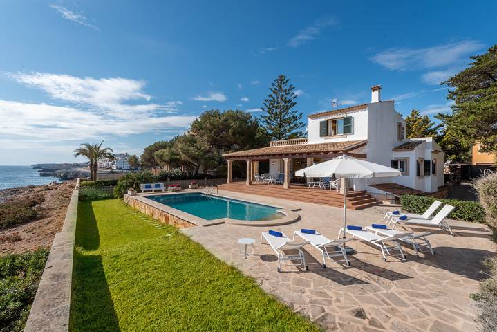 Villa für 9 Personen, mit Terrasse und Garten in Portocolom - 4