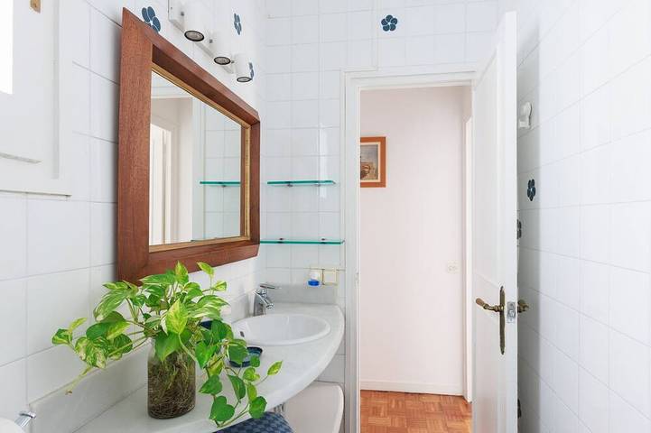 Apartamento entero, Pentahouse Banyoles, dos terrazas, completamente amueblado tiene capacidad para 2 personas in Centro Barcelona, Barcelona