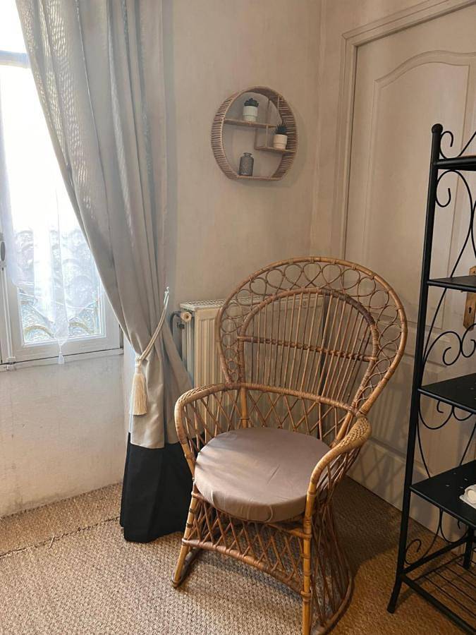 Double Room in Monpazier, Périgord Pourpre