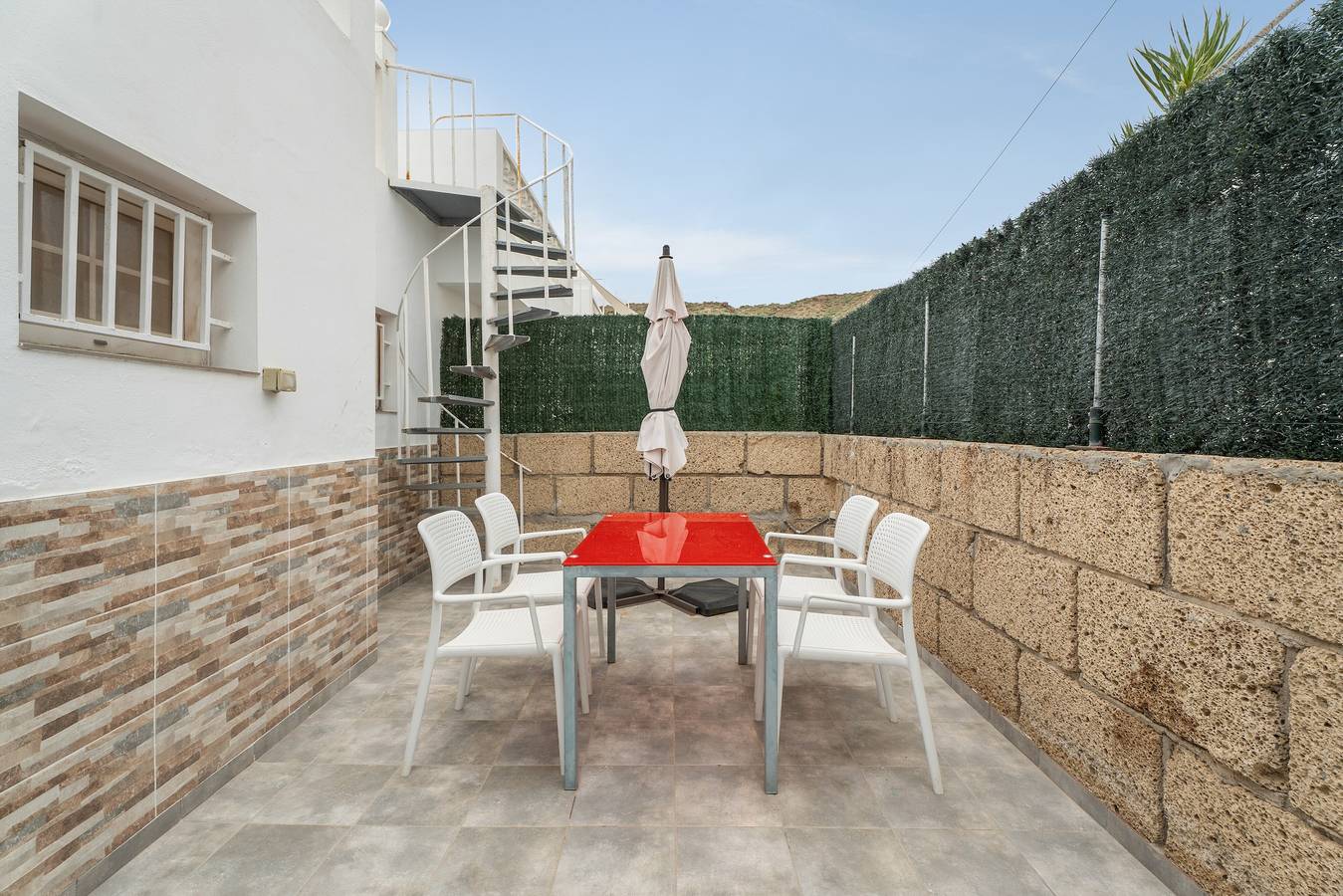 Casa Vacacional 'My Little Bungalow 50' con Vista a la Montaña, Wi-Fi y Aire Acondicionado in Palm-Mar, Arona 
