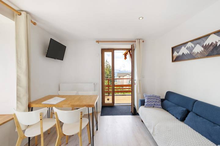 Apartamento entero, Gîte Lis Martagon en la montaña, cómodo y acogedor in Font-Romeu-Odeillo-Via, Parque Natural Regional de los Pirineos Catalanes