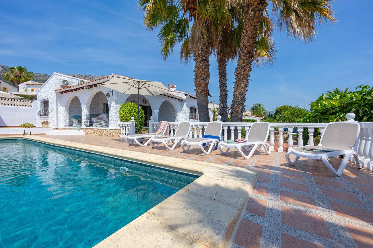 Villa Dalia - Plusholidays in Calpe, Costa Blanca
