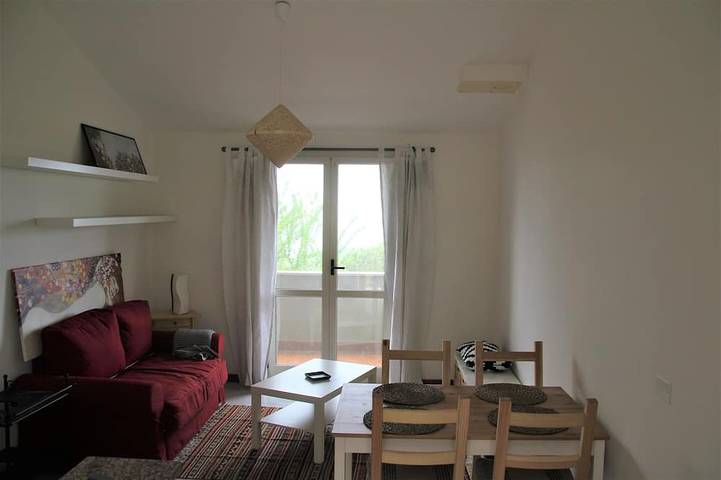 Entire apartment, Home holidays whit pool in Magione, Lake Trasimeno