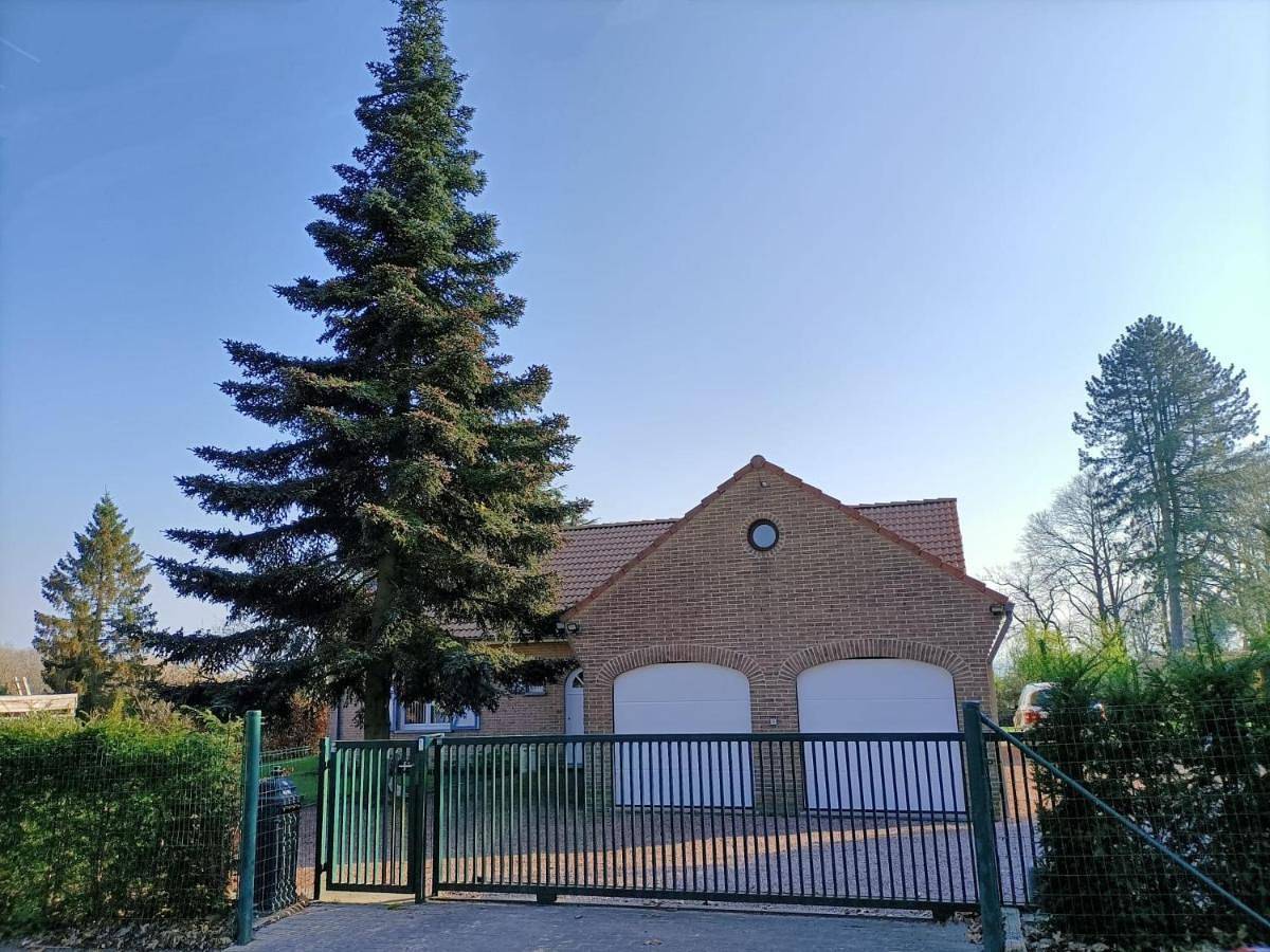 B&B Le Reclus in Mont-de-l'Enclus, Hainaut
