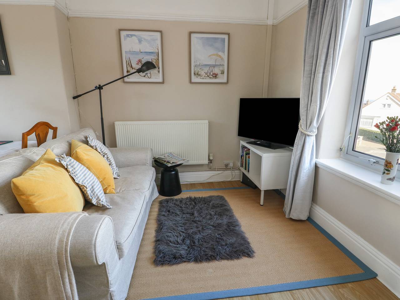 Entire apartment, Rhos Retreat No. 7 in Rhos on Sea, Conwy region