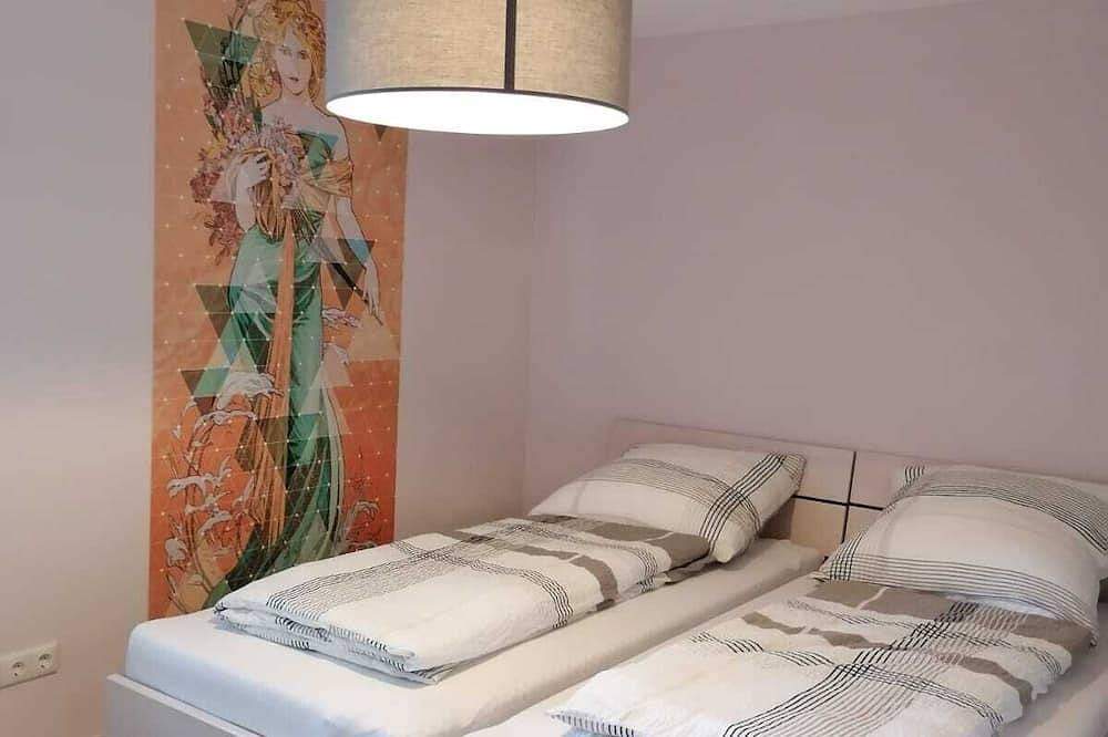 Ganze Wohnung, Gemütliche Ferienwohnung \"Auszeit\" am Bauernhof mit Bergblick, Wlan, Terrasse & Garten in Amtzell, Württembergisches Allgäu