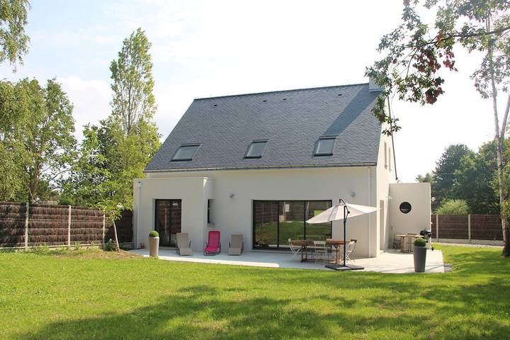 Gîte pour 12 personnes, avec jardin et terrasse, animaux acceptés dans Port de Kercabellec