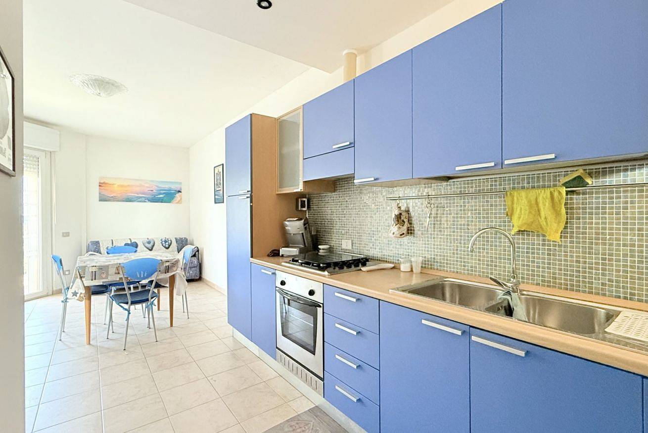 Apartamento entero, Se182 - Senigallia, three-room apartment facing the sea with balcony and parking space in Senigallia, Senigallia (Municipality)