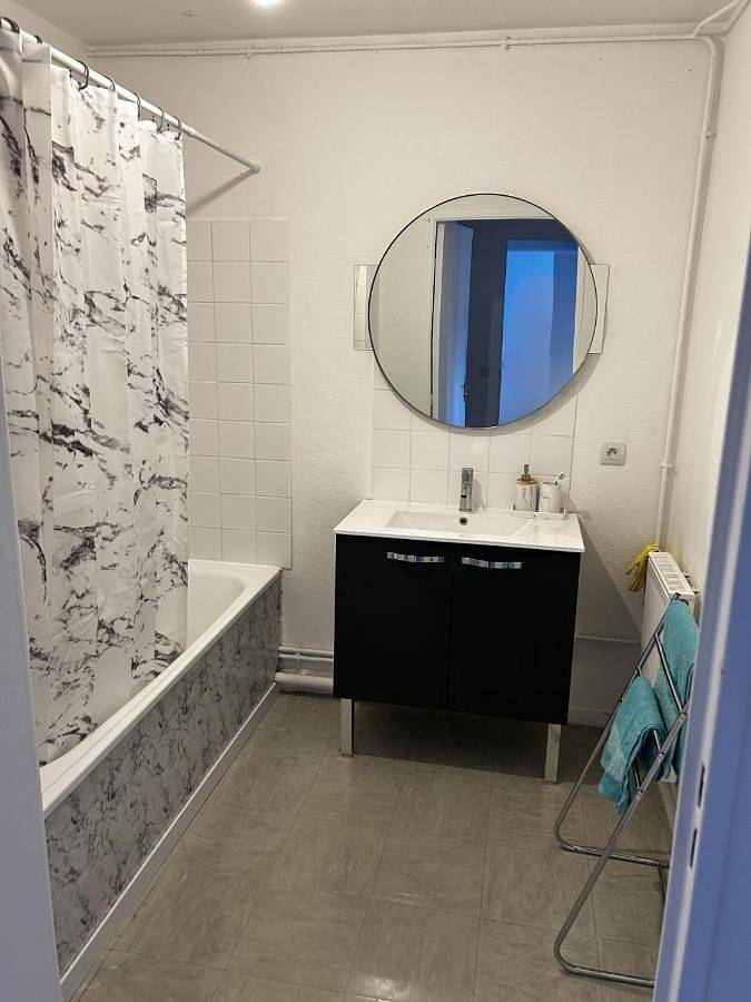 Gîte pour 4 personnes, avec balcon à Champs-sur-Marne - 3