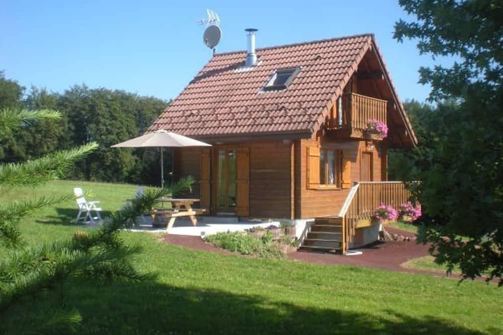 Cozy Chalet near Plombières-les-Bains - Ideal for Couples, Nature Trails, and Relaxing Spa Retreat in Le Val-d'Ajol, Parc naturel régional des Ballons des Vosges