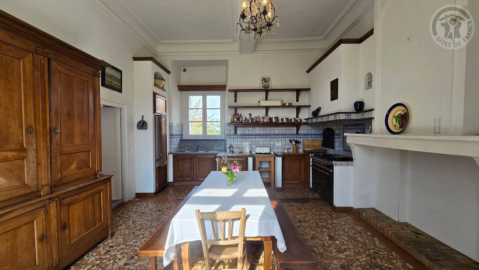 Le Prieuré in Saint-Martin-la-Garenne, Parque natural regional del Vexin Francés