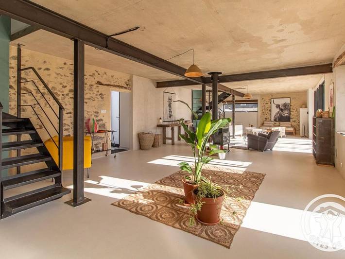 Location de vacances pour 8 personnes, avec terrasse à Saint-Aubin-de-Luigné - 2