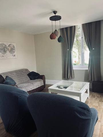 Gîte pour 4 personnes, adapté aux familles à Celles-sur-Plaine