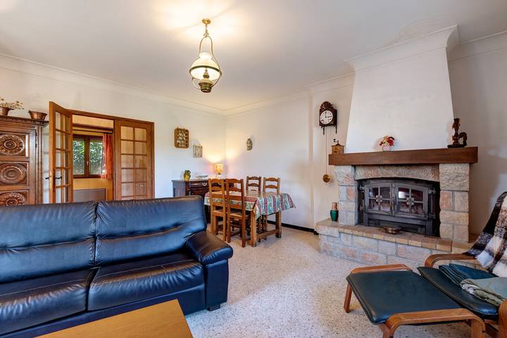 Casa confortável com jardim, Wi-Fi e ar condicionado em Saint-Gilles in Saint-Gilles, Costa mediterrânica (França)