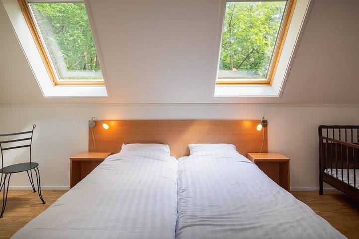 Detached 10-person bungalow in Kootwijk, Hoge Veluwe