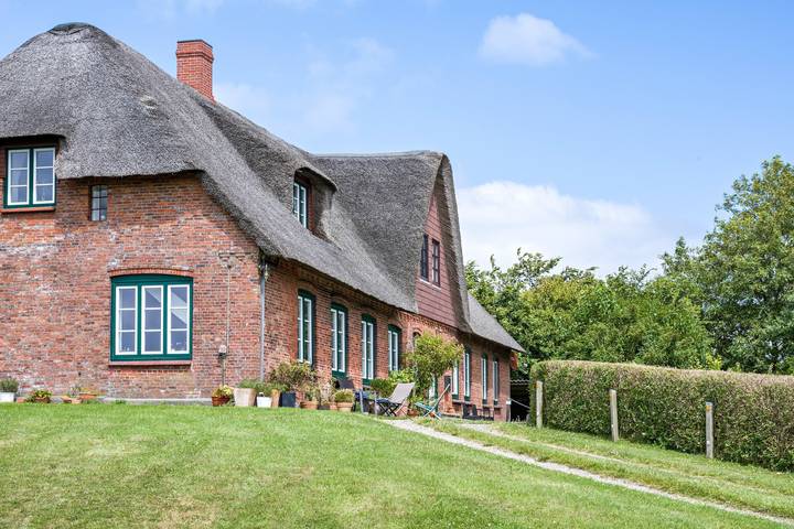 Ganze Wohnung, Ferienwohnung 'Silbermöwe' mit Gemeinschaftsgarten und Wi-Fi in Pellworm, Nordfriesland