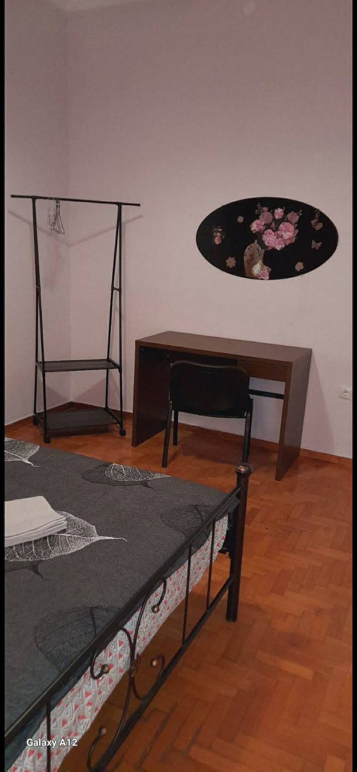 Appartement de vacances entier, Apartment Sleeps 4 near Acropolis Museum in Section centrale d'Athènes, Athènes