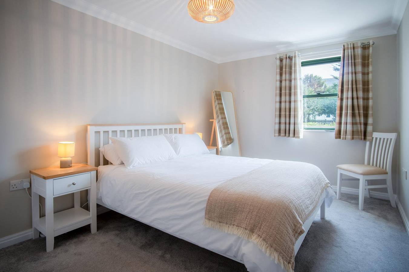 Entire apartment, 3 St Bride's Bay View - 3 Bedroom - Broad Haven in Broad Haven, Pembrokeshire