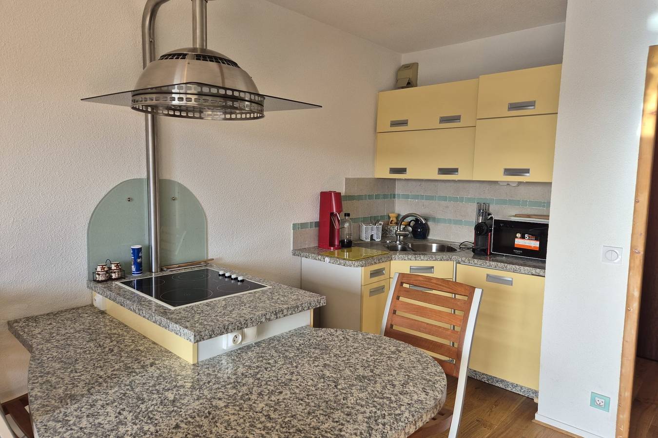 Appartement entier, Duplex au pied des pistes – 6 personnes in Le Revard, Les Déserts