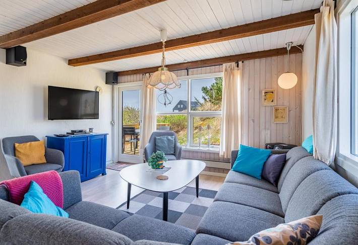 Ferienhaus in den Dünen – nur 400 Meter vom Meer entfernt in Henne, Varde